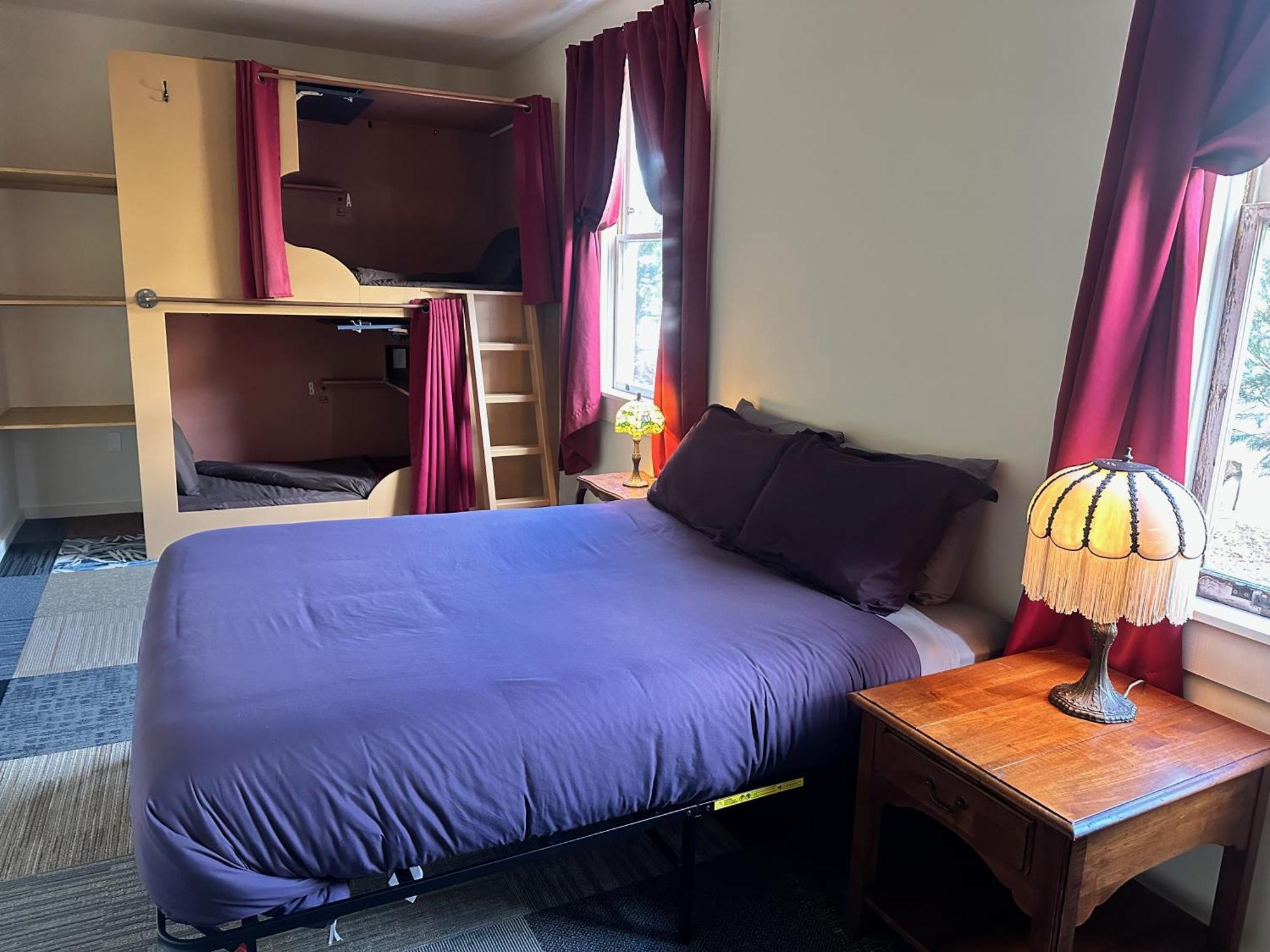 West River House Траки Экстерьер фото